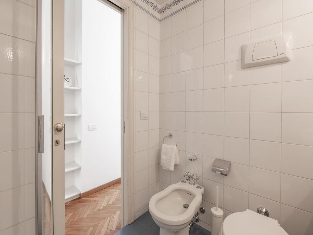 The Best Rent - Gorgeous Two-Bedroom Apartment In Porta Nuova District Milano Exterior foto